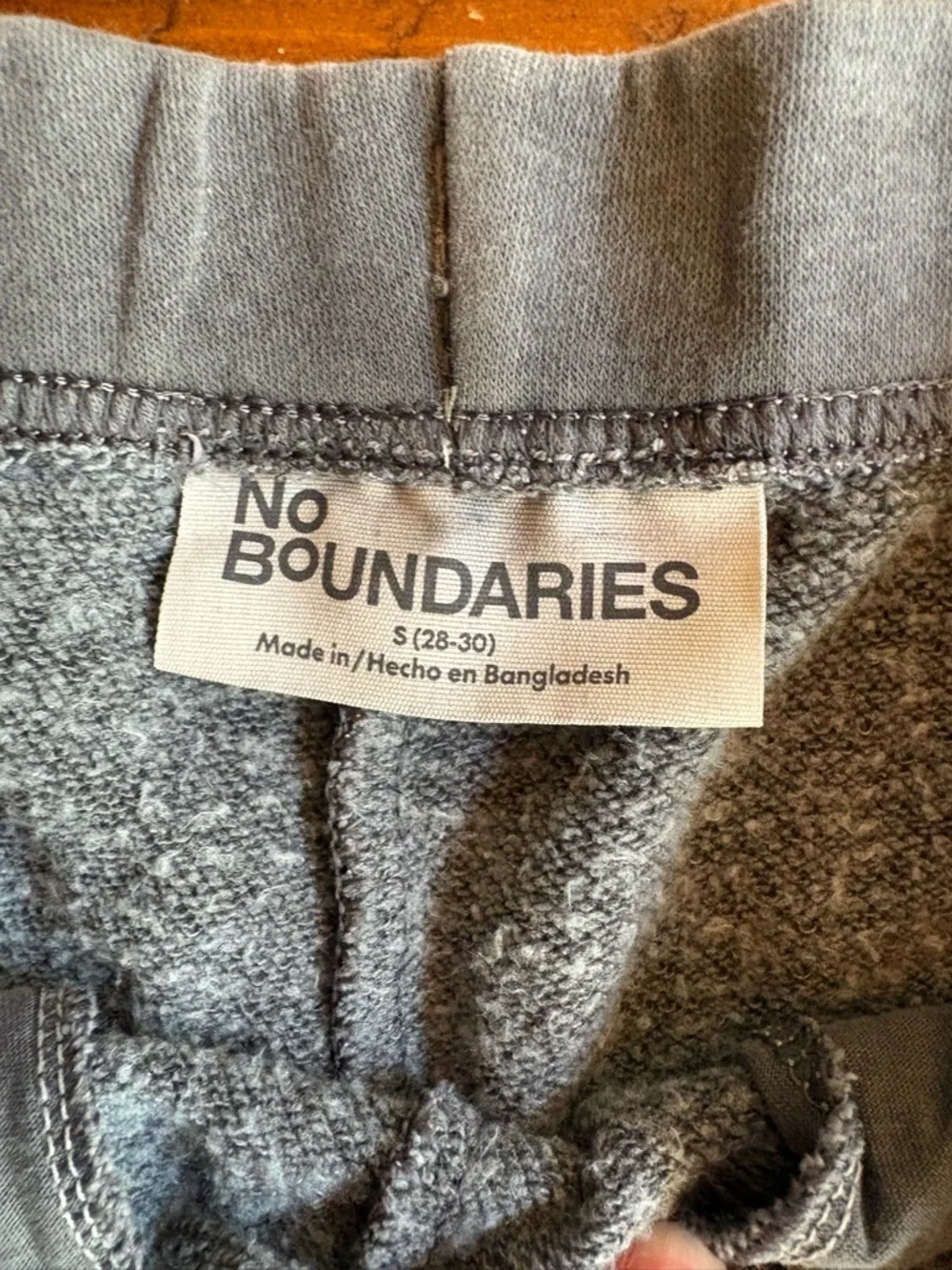 Men's 6” inseam sz S, NWT Gray Drawstring Fleece Shorts, 2 side, 1 back pocket